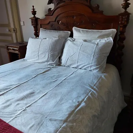 Bed & Breakfast Les Secrets Des Loges 3*