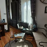 Les Secrets Des Loges Bed & Breakfast