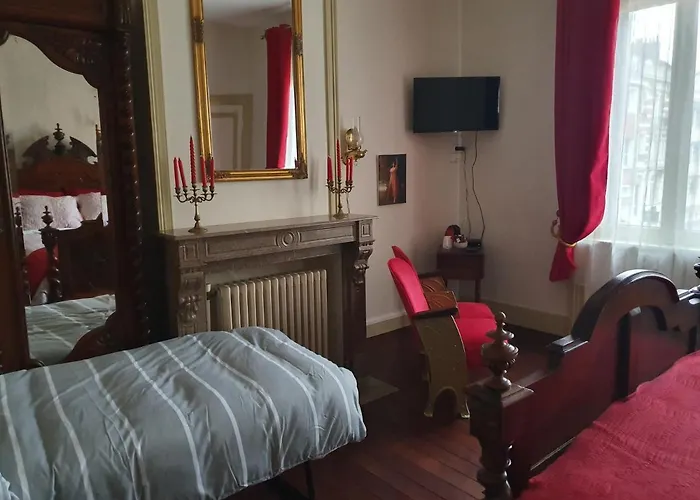 Couette-café Les Secrets Des Loges 3*