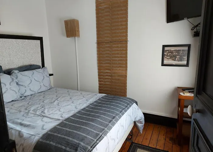 Bed & Breakfast Les Secrets Des Loges Calais